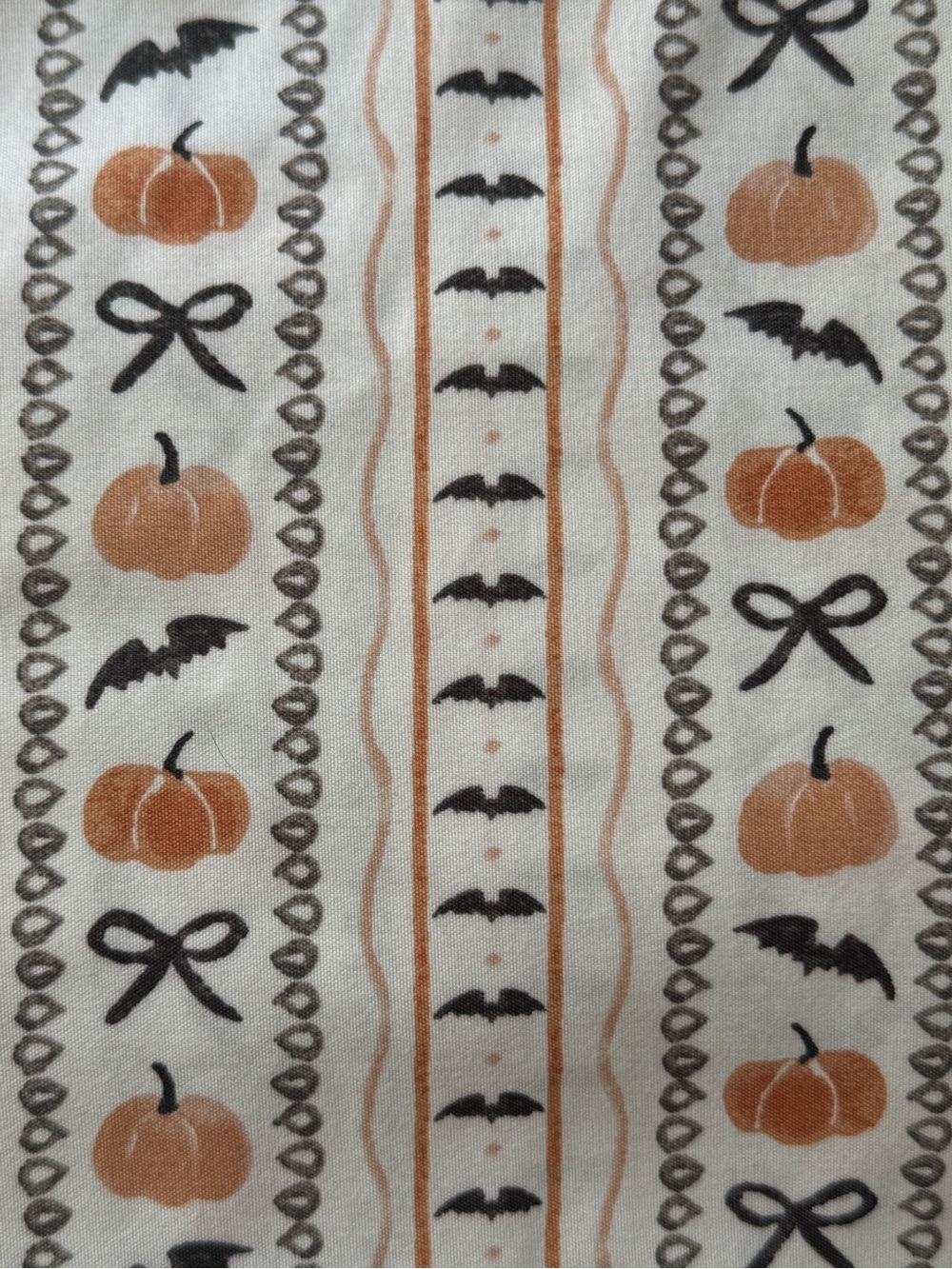 Cupcakes & cashmere adorable halloween queen bedsheet set, pumpkins bats bows - Picture 3 of 5
